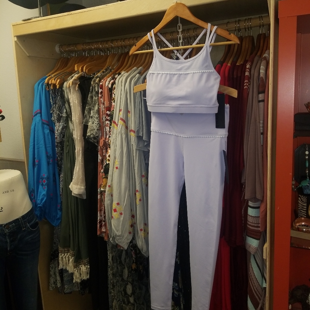 Activewear Set - Picture 3 of 7